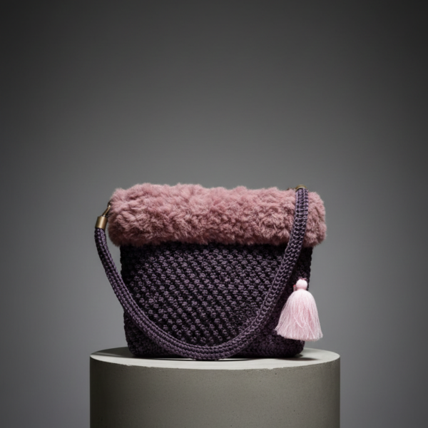 Borsa a Spalla "Winter Chic" con Dettaglio in Pelliccia