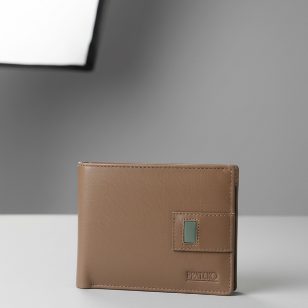 Pratiko – Portafogli Bi-Fold in Similpelle Marrone con Logo a Rilievo